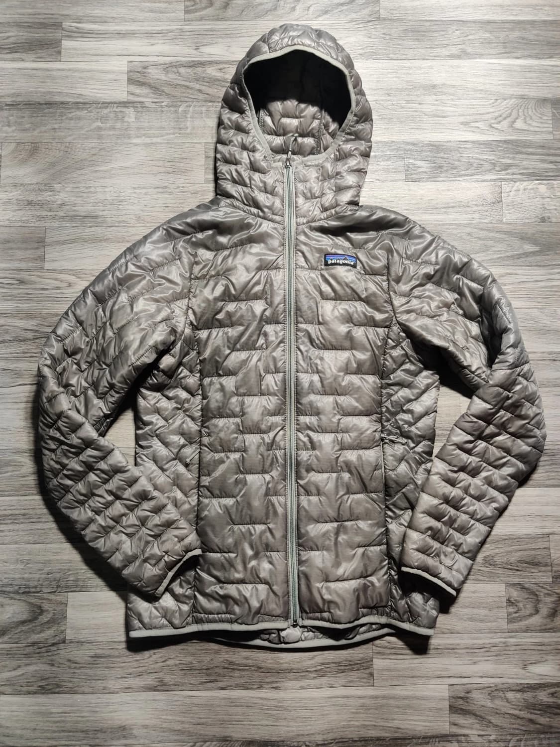 파타고니아 마이크로 퍼프 후디 자켓 포지 그레이 상품이미지1