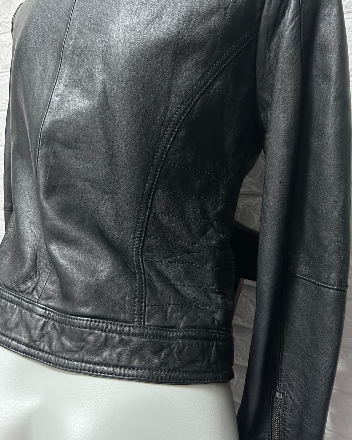 Espirit 램스킨 하이넥 버클 자켓 상품이미지5