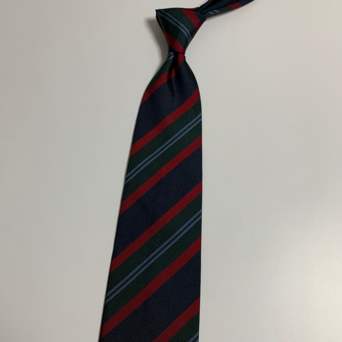 구찌(GUCCI) 레지멘탈 클래식넥타이 명품 100실크 8cm A+등급 상품이미지8