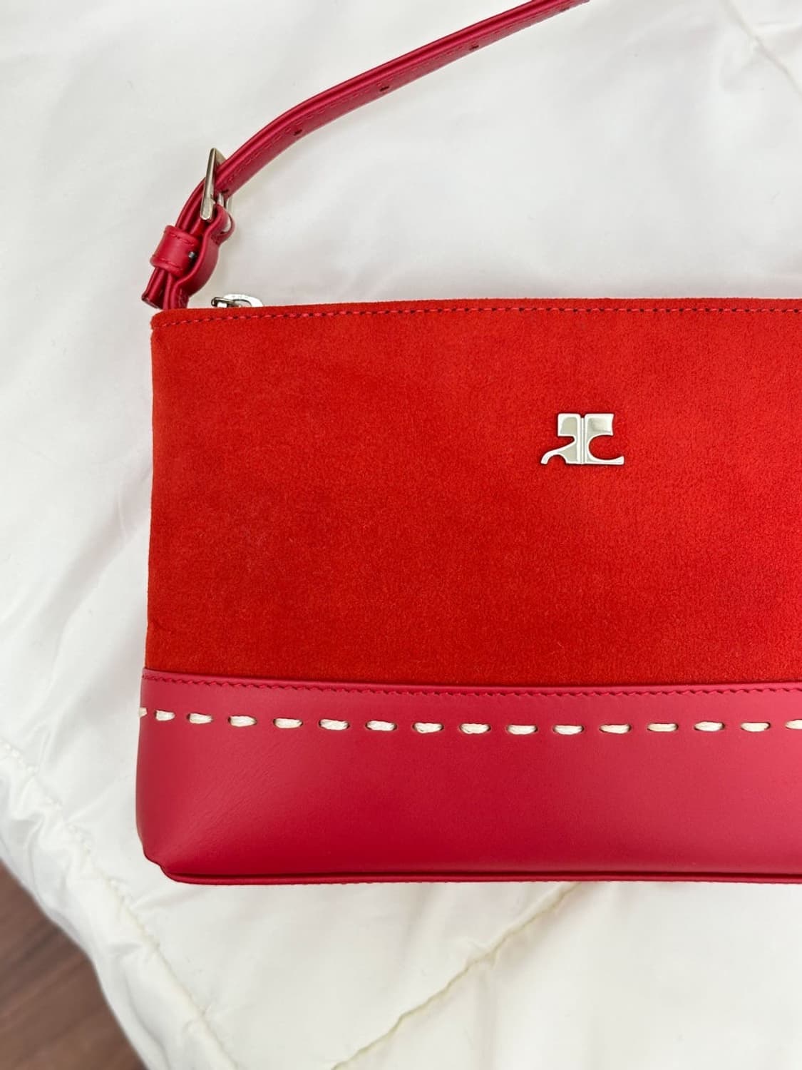 courreges / 꾸레쥬 레드 스웨이드 미니 숄더백  상품이미지2