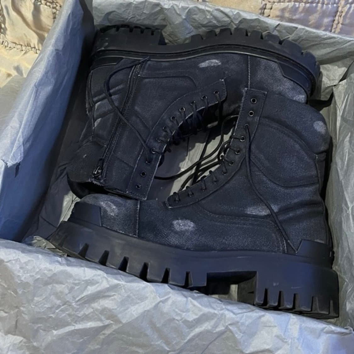 [43]발렌시아가 컴뱃 스트라이크 부츠 상품이미지1