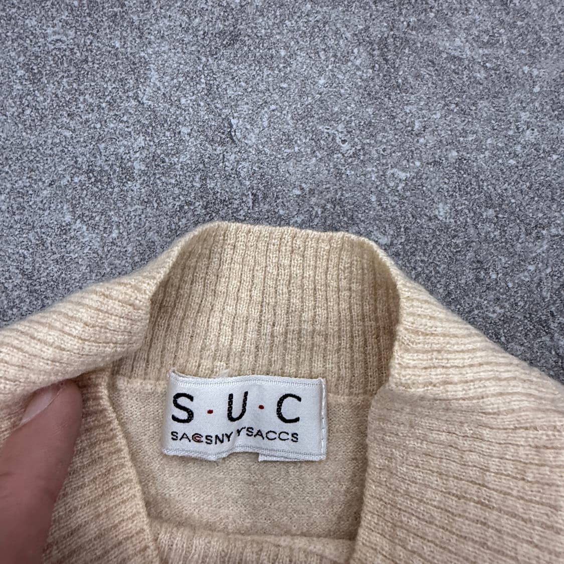 SUC 베이지 터틀넥 니트 베스트 상품이미지6