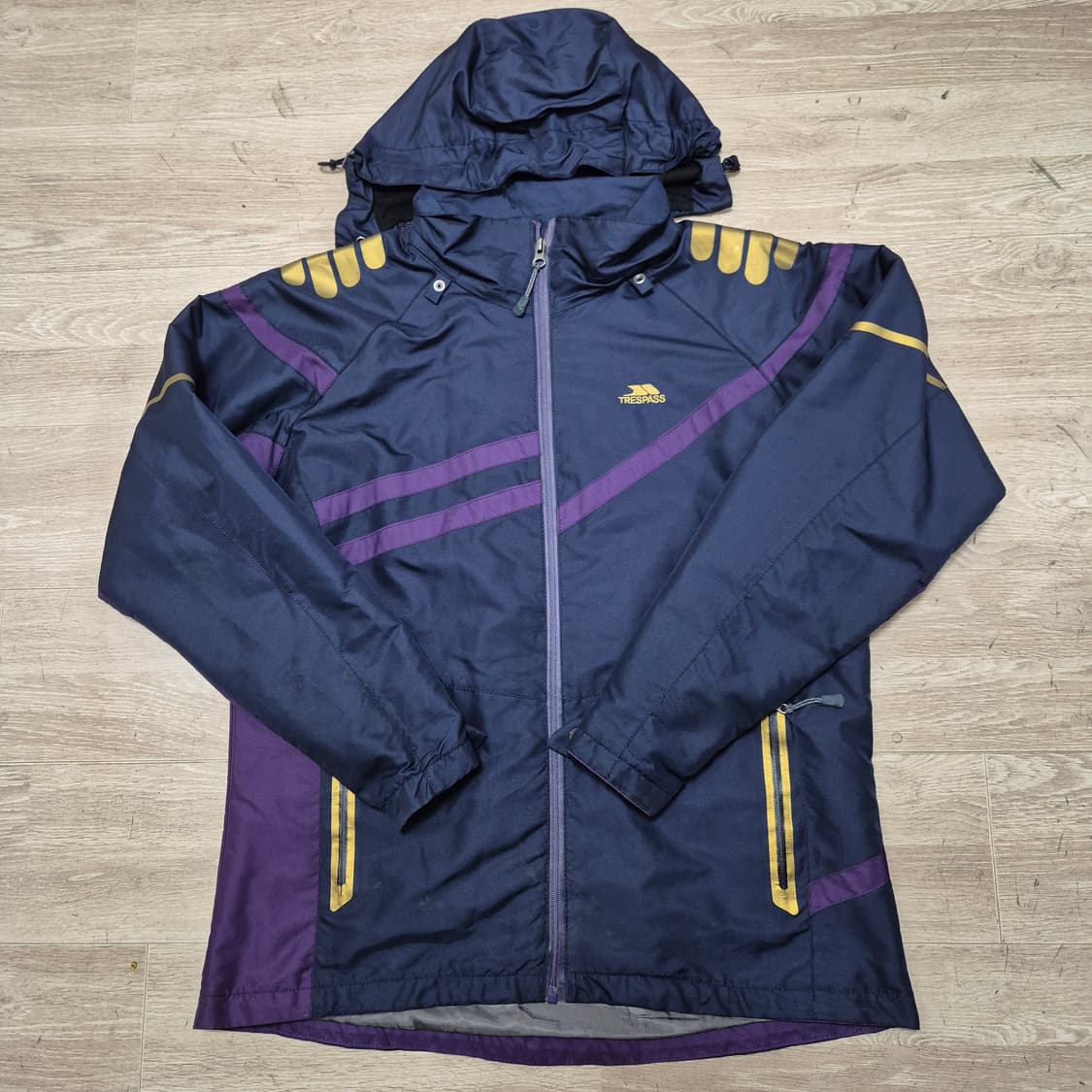 트레스패스 로고 트레스텍스 후드 바람막이 자켓 상품이미지1