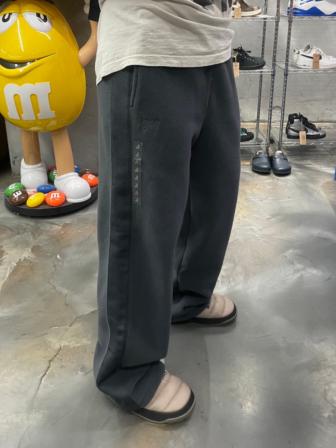 니들스 X 유니클로 플리스 트랙팬츠 상품이미지7