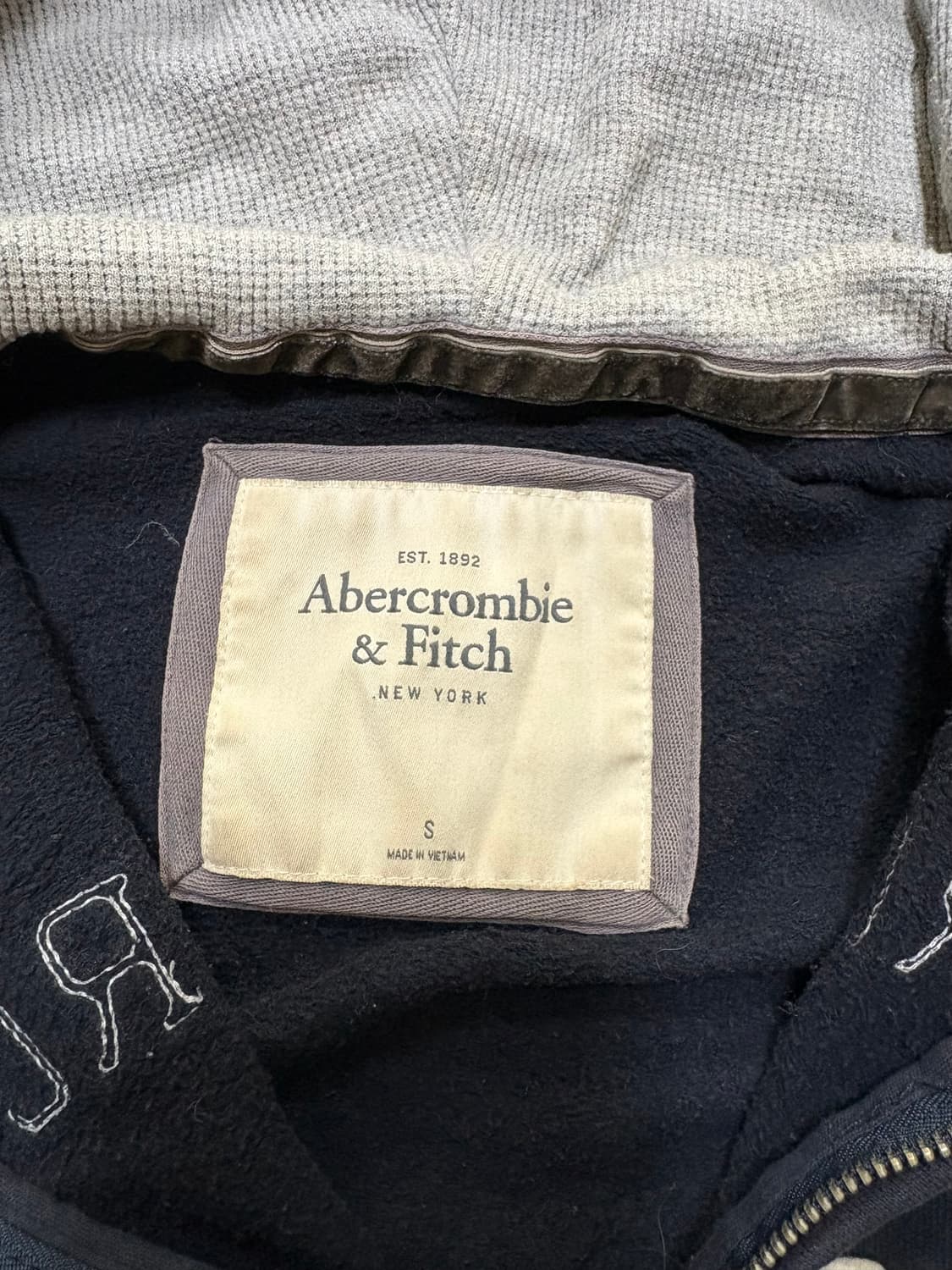 아베크롬비 딱붙핏 후드집업 네이비 s 상품이미지2