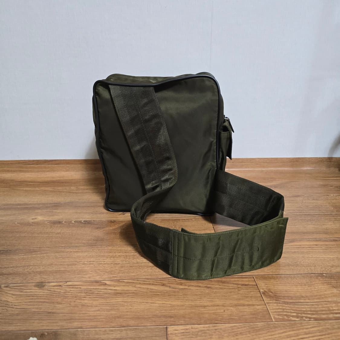 프라다 나일론 힙색 00s 상품이미지4