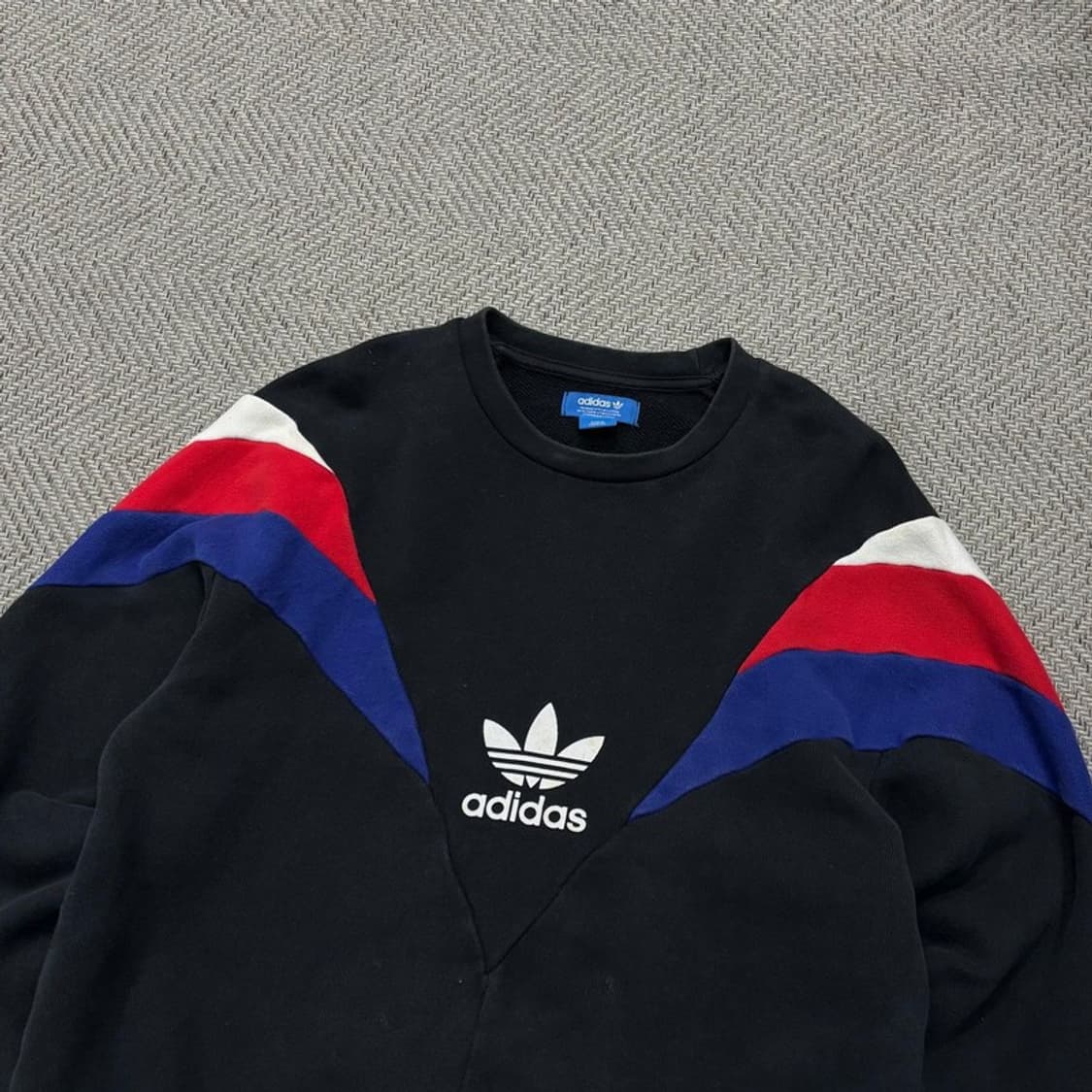 아디다스 배색 맨투맨 v0239 상품이미지3