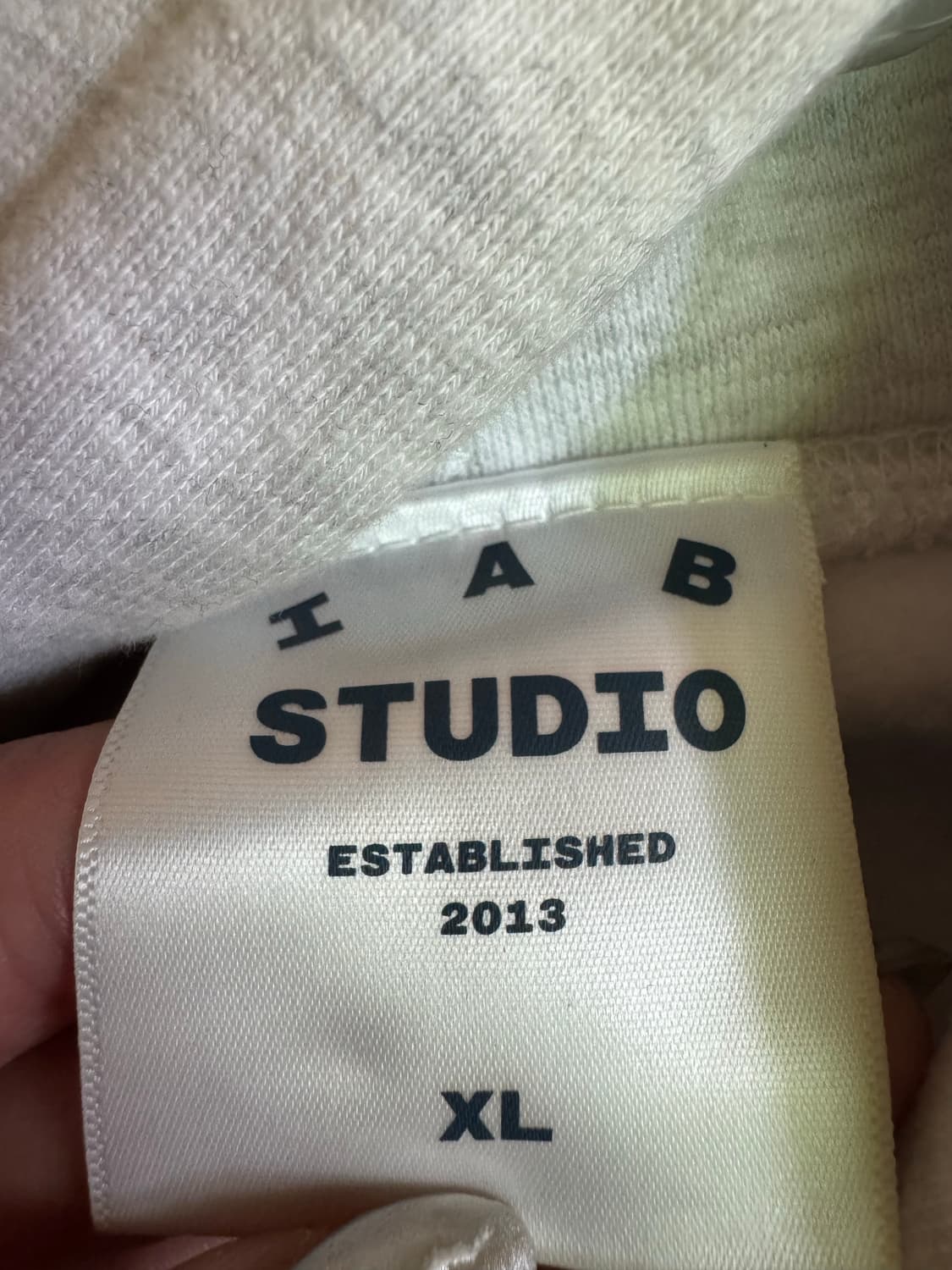 아이앱 후드티 상품이미지3