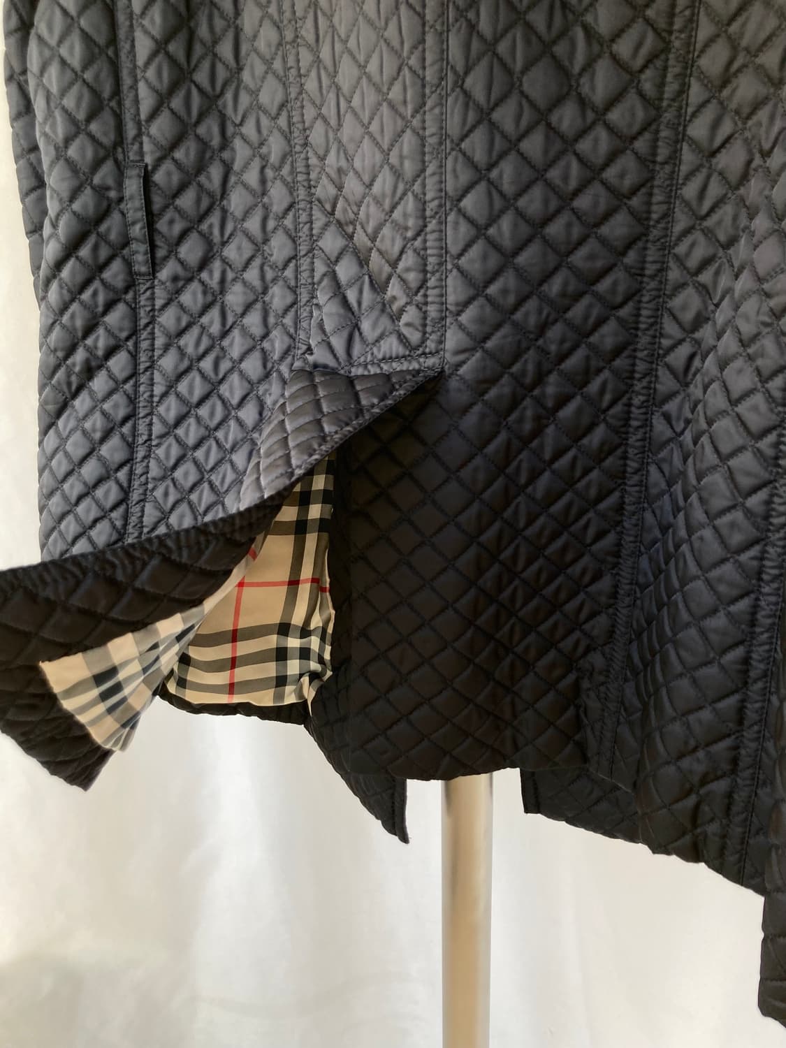 거의새것) 정품 버버리 다이아몬드 여성 퀼팅자켓77 상품이미지6