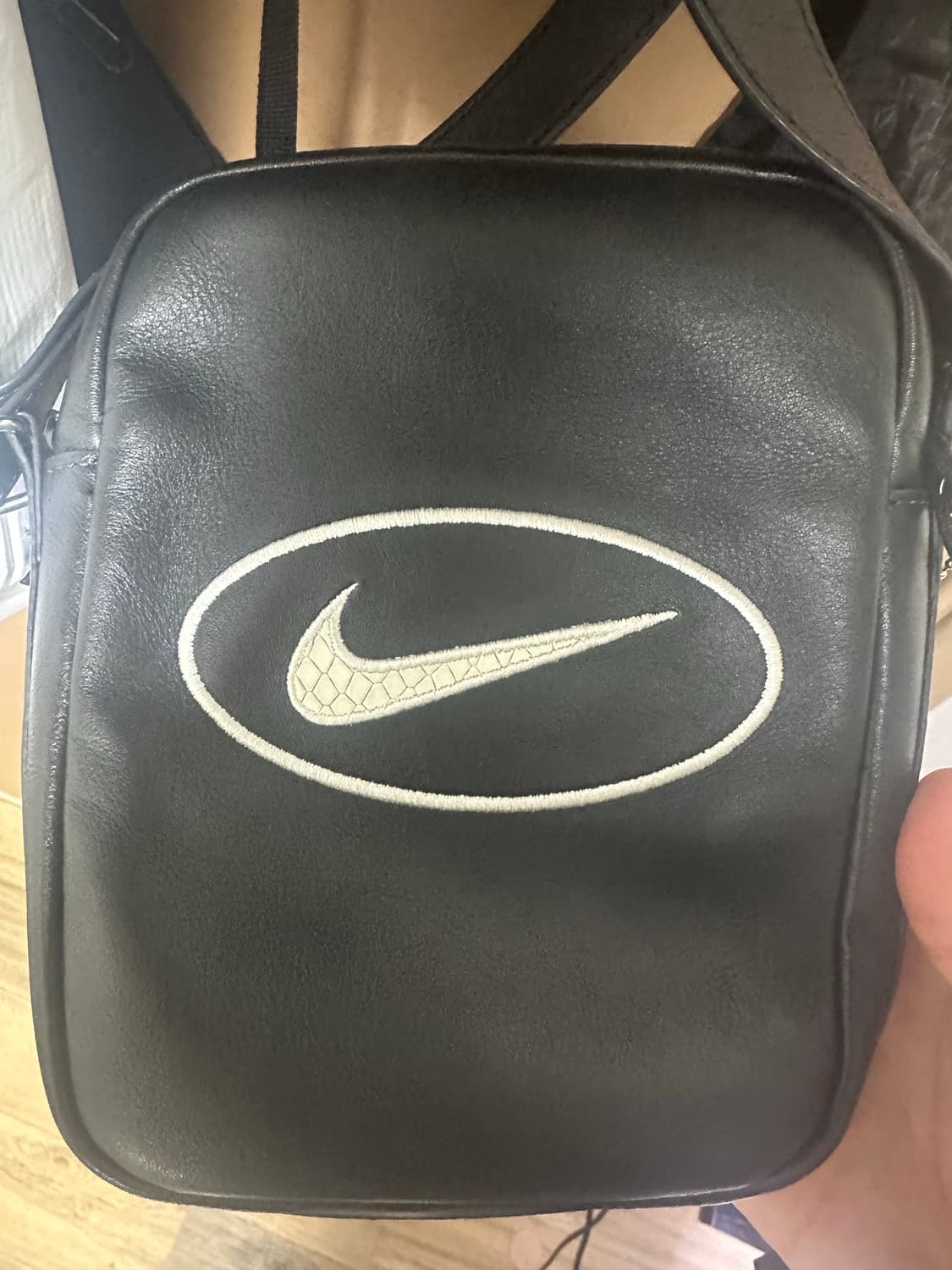 슈프림 나이키 콜라보 미니 숄더백 상품이미지1