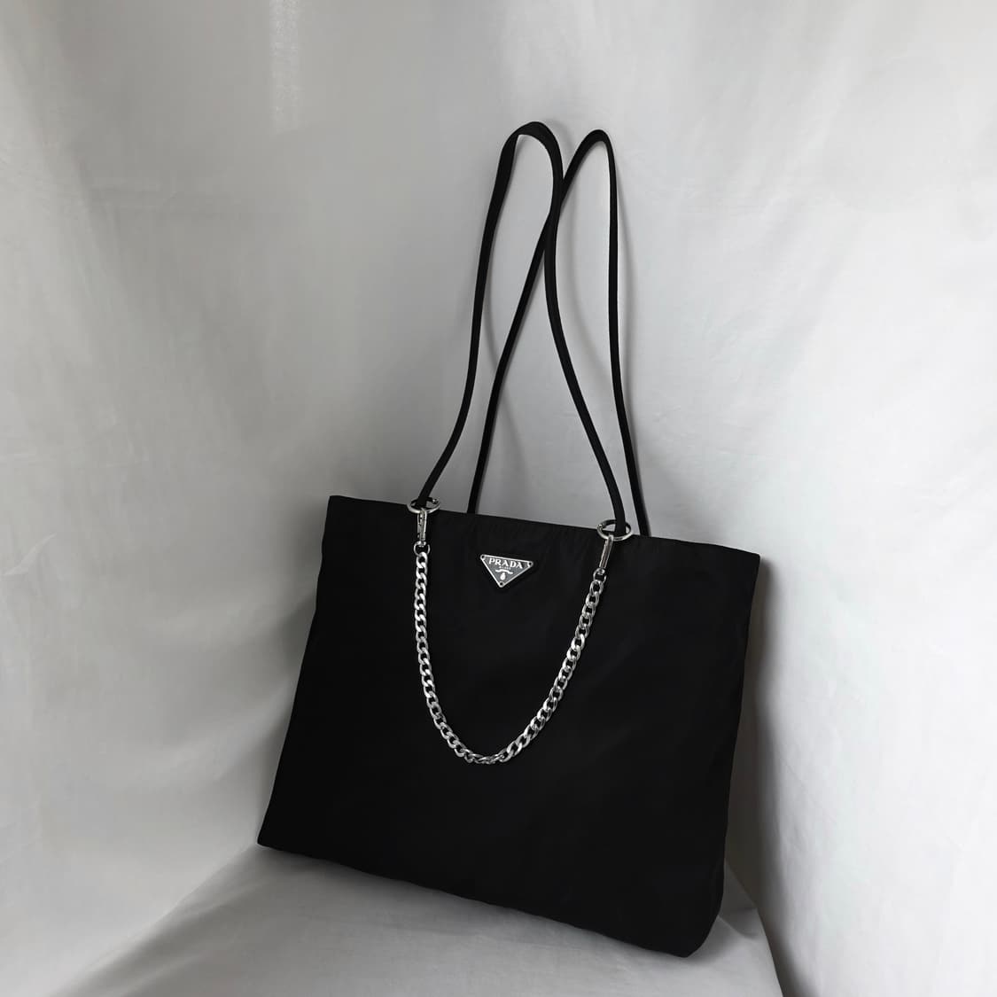 [정품 PRADA] 프라다 포코노 나일론 쇼퍼백 숄더백 라지 상품이미지1