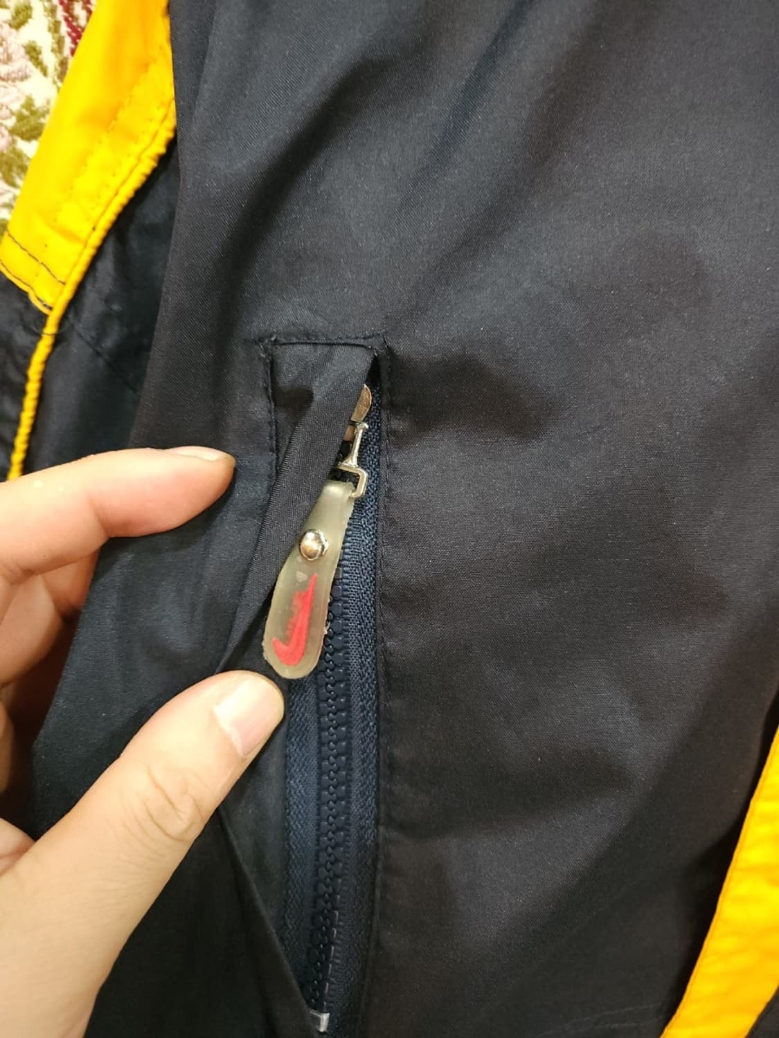 나이키 90s 빅 스우시 양면 바람막이 후리스 점퍼

 상품이미지5