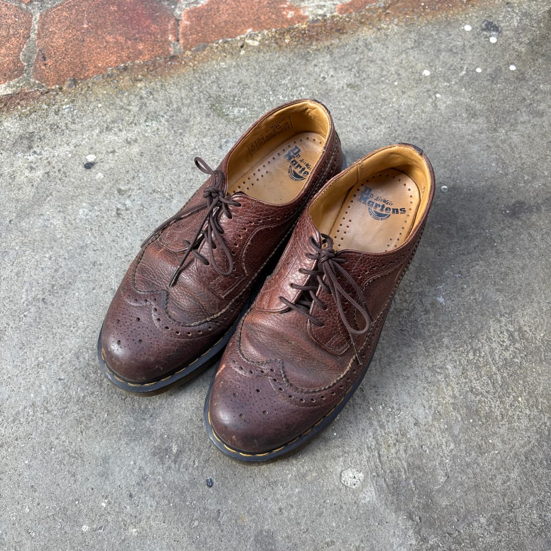 Dr. Martens 닥터마틴 윙팁 로퍼 (270) 상품이미지2