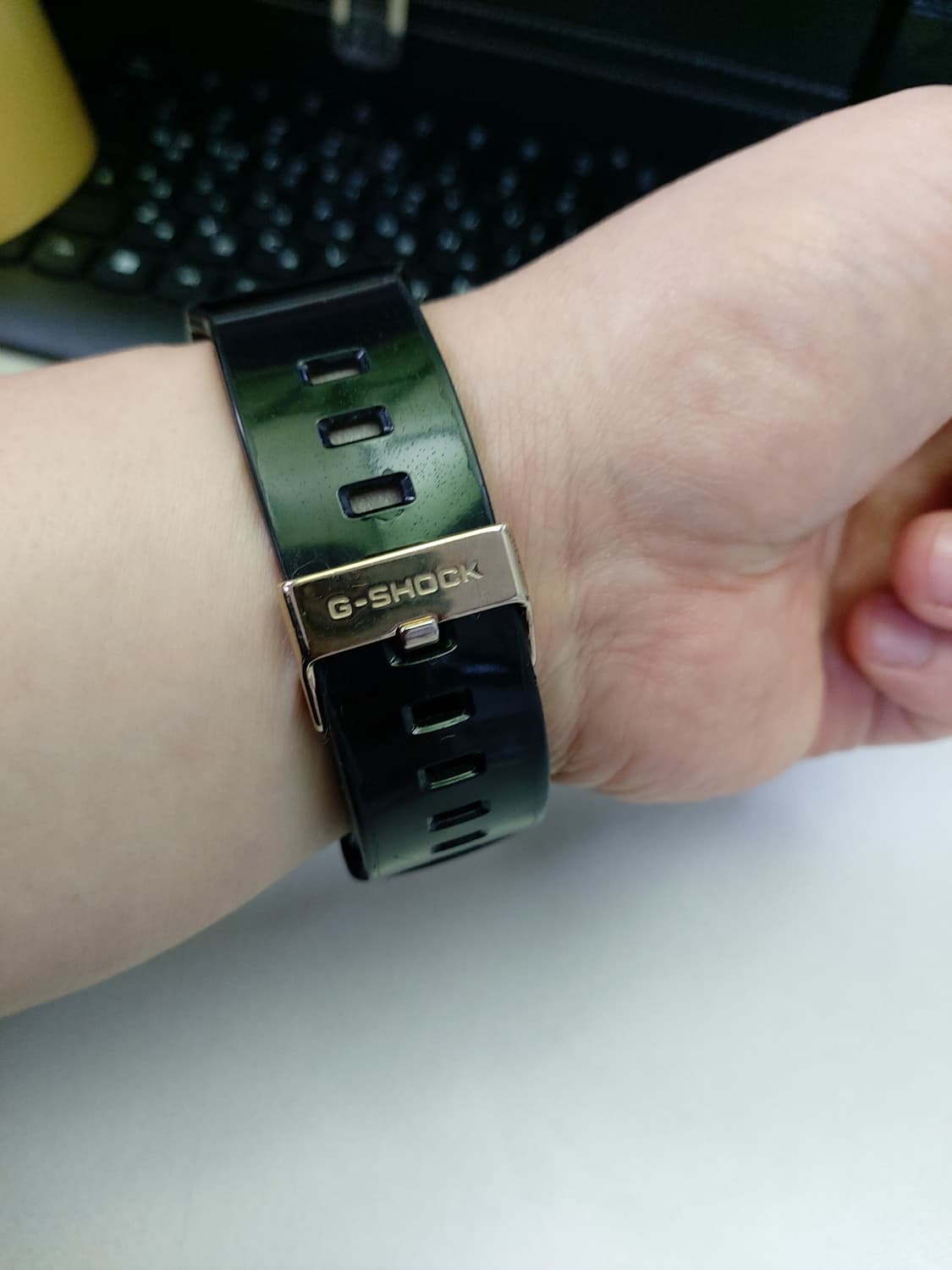 블랙 앤 골드 조합이 아주 멋있는 카시오 지샥 시계 상품이미지7