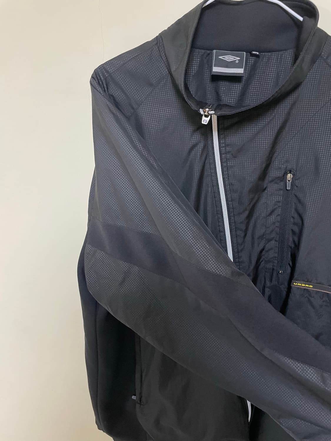 엄브로 바람막이 상품이미지4