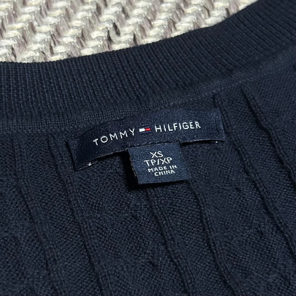 [S] Tommy 타미힐피거 우먼즈 네이비 케이블 라운드 니트 상품이미지5