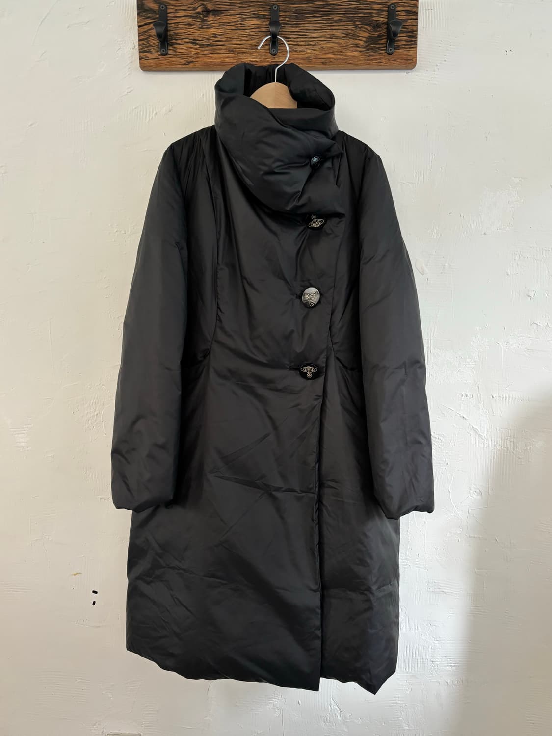 Vivienne Westwood 비비안웨스트우드 레드라벨 블랙 롱패딩 상품이미지1