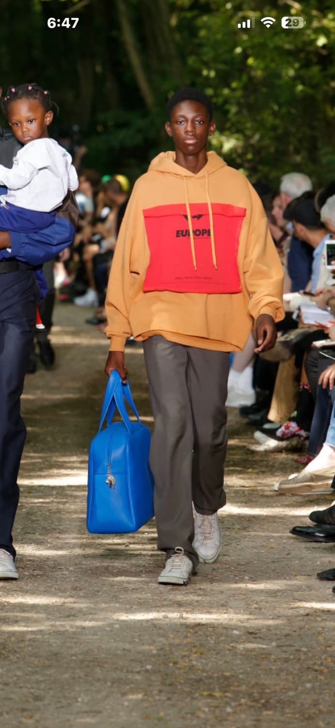 Balenciaga 2018 SS 런웨이 보틀캡참 더플백 상품이미지6