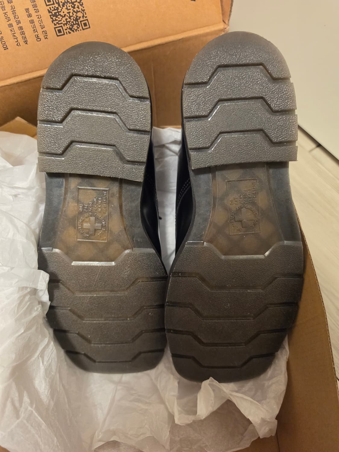 닥터마틴 더로우 250 실착1회 상품이미지4