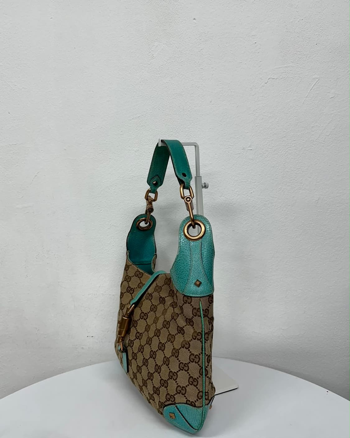 구찌 GG 캔버스 뱀부 호보 숄더 & 토트백 상품이미지3