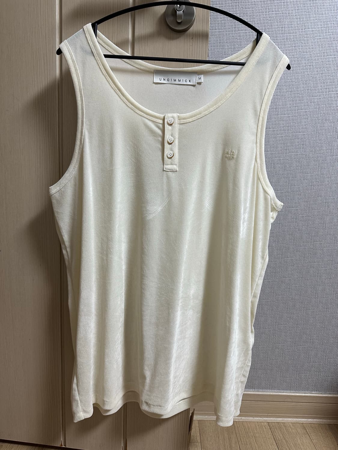 언지미크 벨벳 헨리 탱크탑 m 상품이미지2