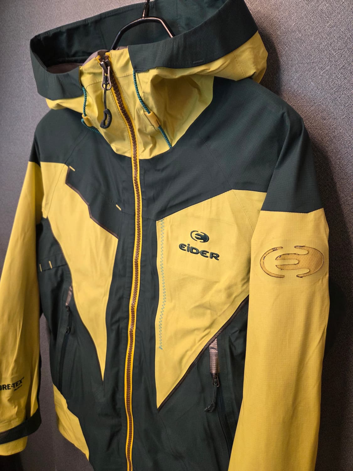 아이더 고어텍스점퍼 (봄.가을용) 상품이미지3