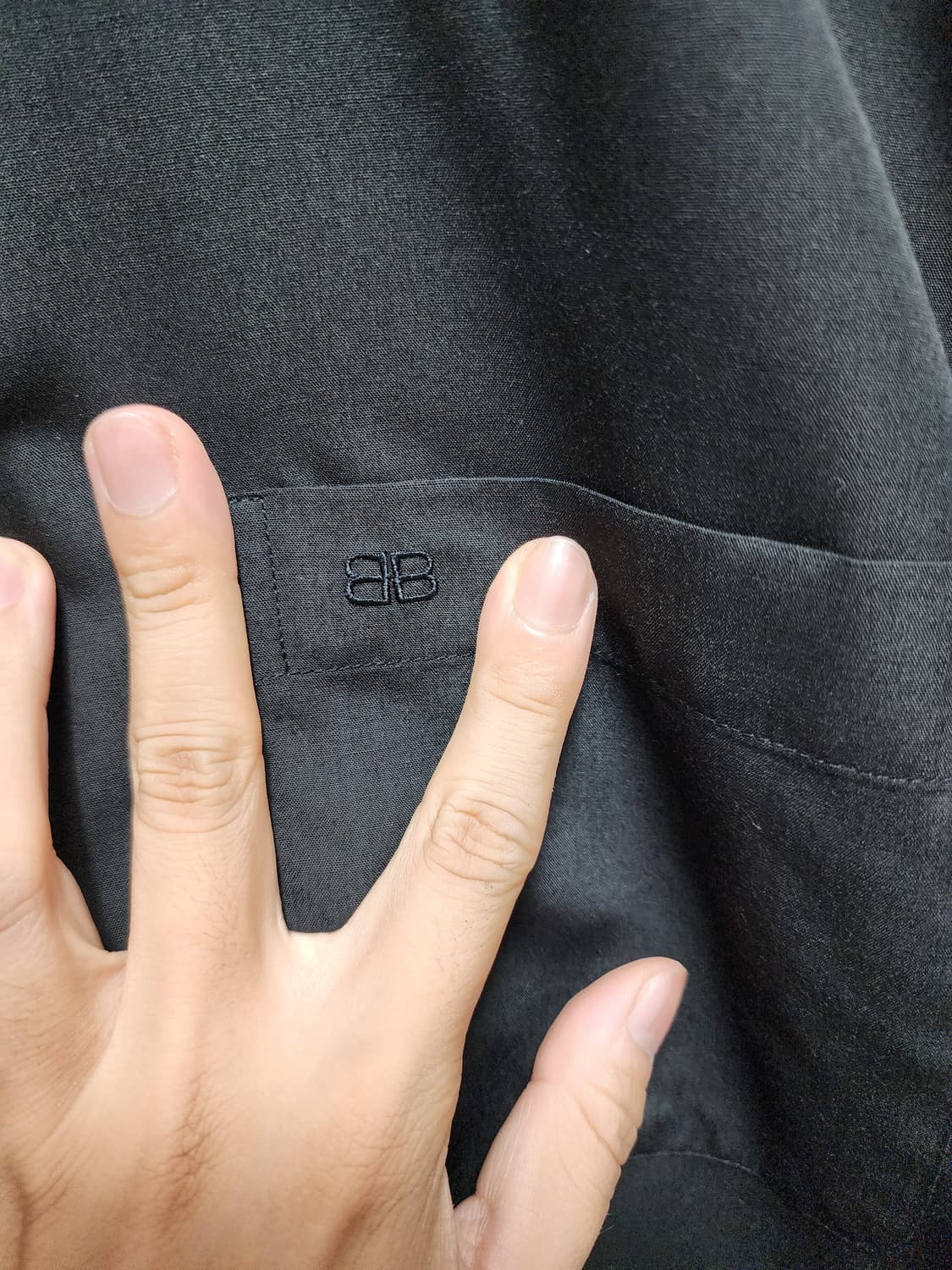 발렌시아가 블랙 남성 셔츠 상품이미지3