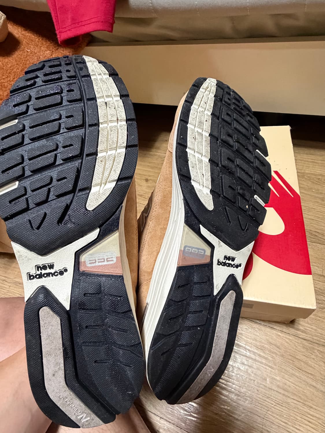 뉴발란스 992 메이드 인 USA 스위트 카라멜 칼슘 상품이미지4