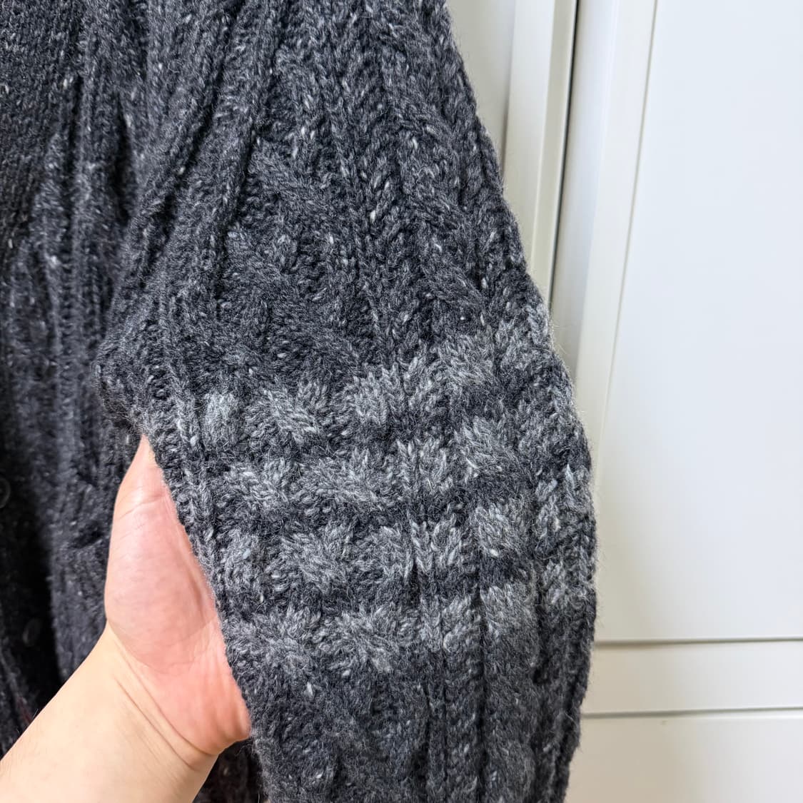 톰브라운 사선완장 아란케이블 가디건
4사이즈  상품이미지4