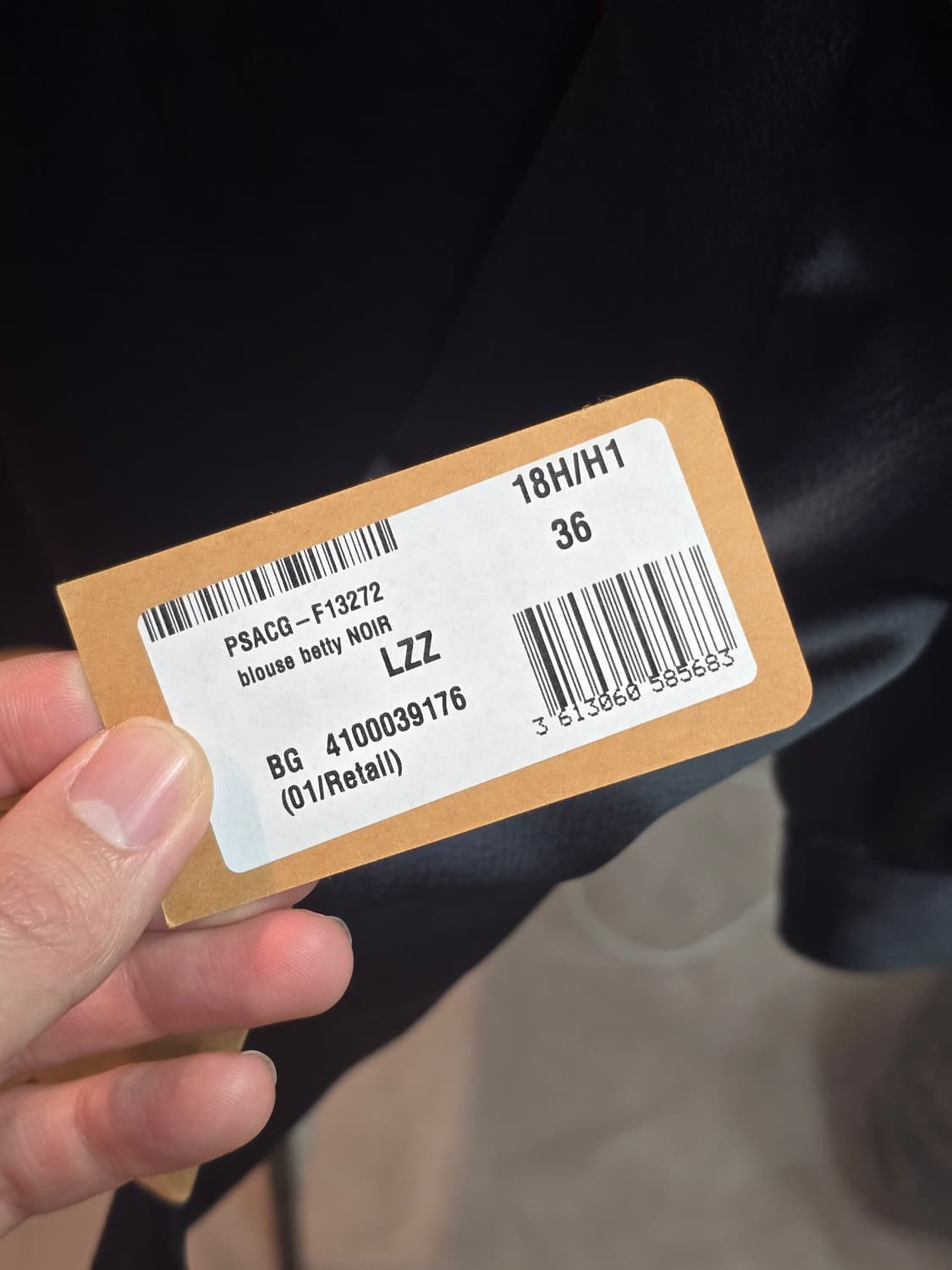 apc 블라우스 택체 새거 36사이즈 상품이미지3