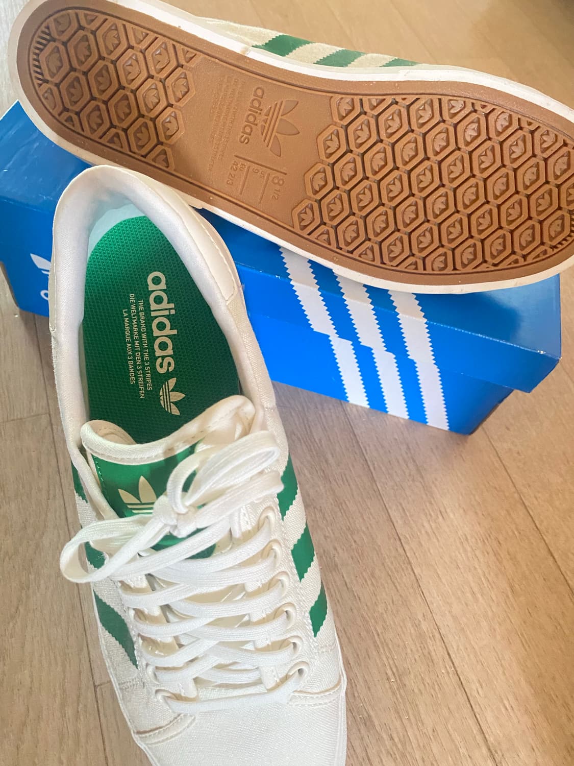 아디다스 스니커즈 상품이미지2