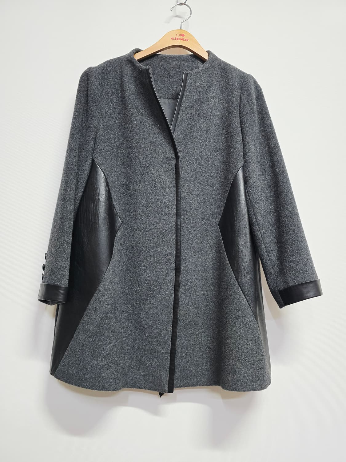 그레이 울 혼방 양가죽 배색 코트66 상품이미지1