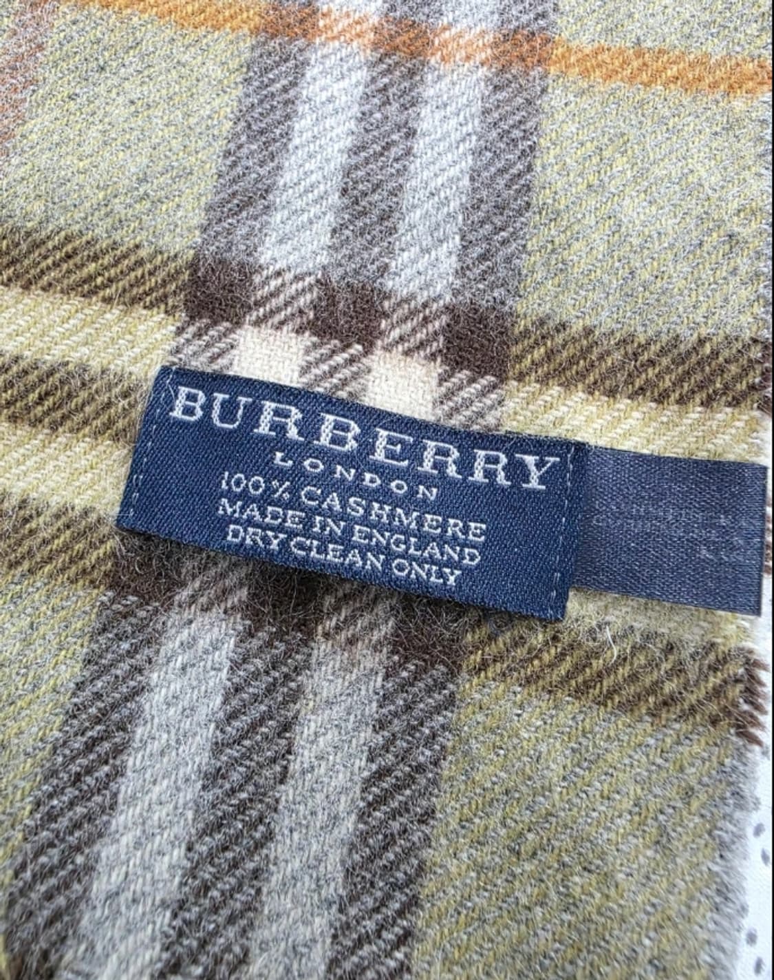 버버리 캐시미어 100% 머플러 상품이미지7