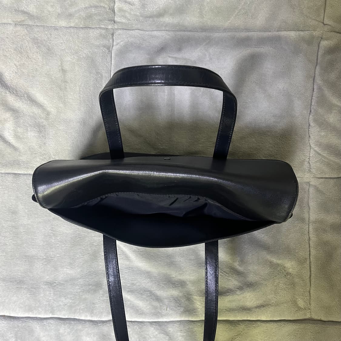 Issey miyake 이세이미야케 핸드백 블랙 상품이미지5