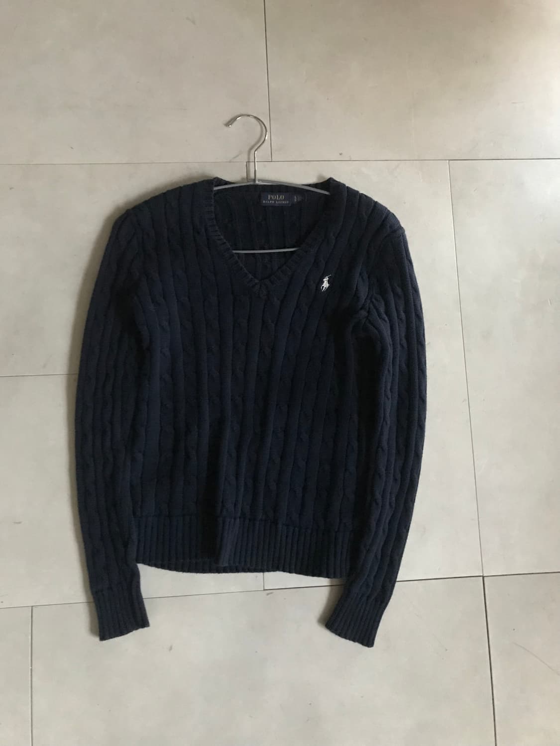폴로 네이비 브이넥 케이블 니트 상품이미지8