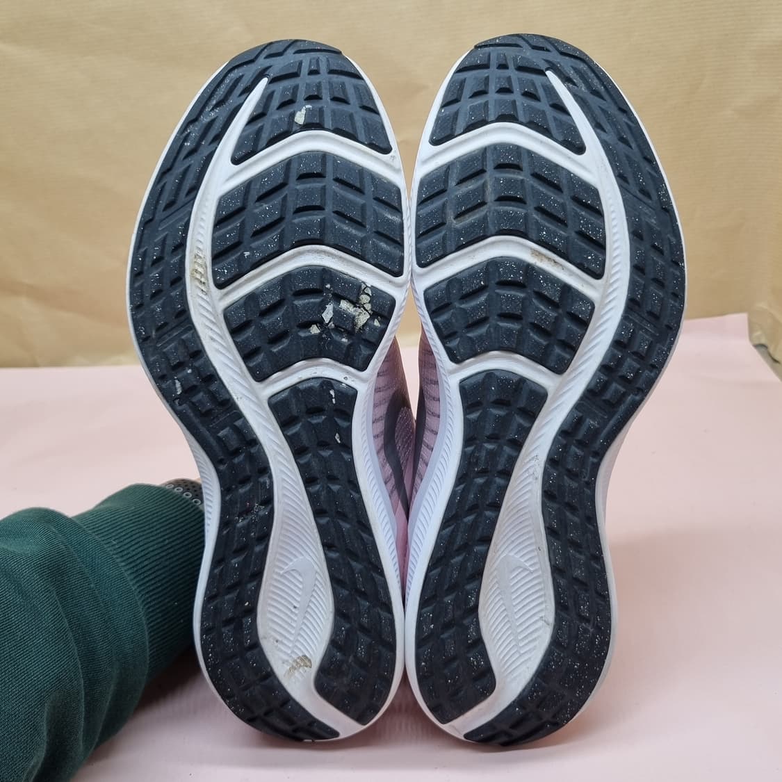 나이키 다운시프터11 여성런닝화235 상품이미지3