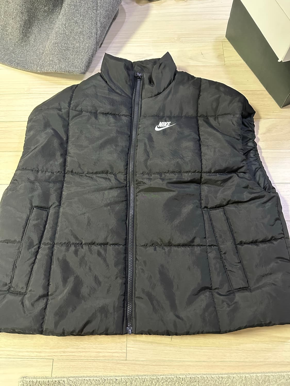 나이키 패딩조끼 xs(m~L) 상품이미지2