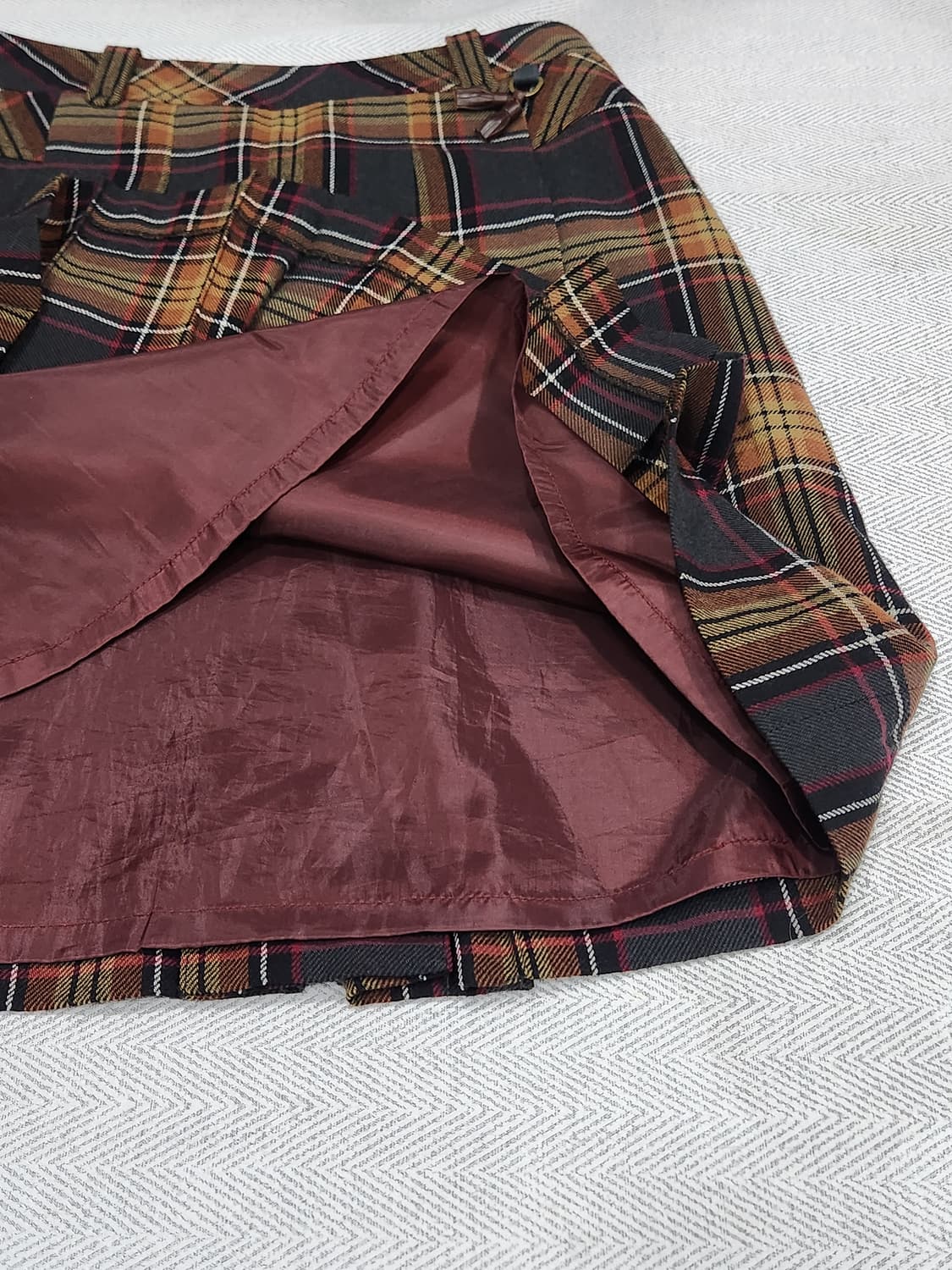 [26] BCBG 울100% 체크 플리츠 스커트 67사이즈 (26인치) 상품이미지7