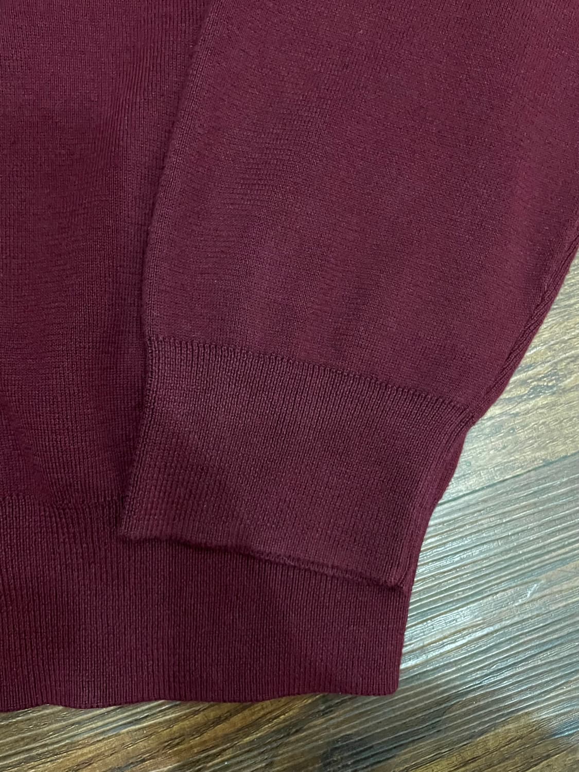 폴로 랄프로렌 피마코튼 브이넥 니트 스웨터 딥버건디 상품이미지4