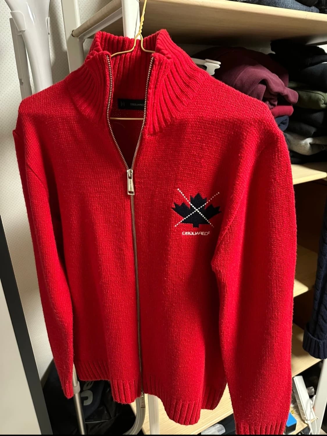 디스퀘어드 dsquared2 레드 니트 집업 상품이미지1