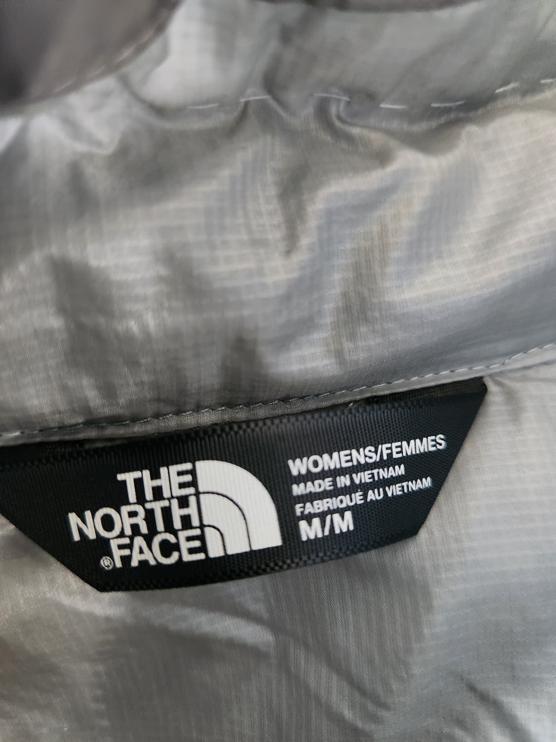 그레이 노스페이스 경량패딩  상품이미지5