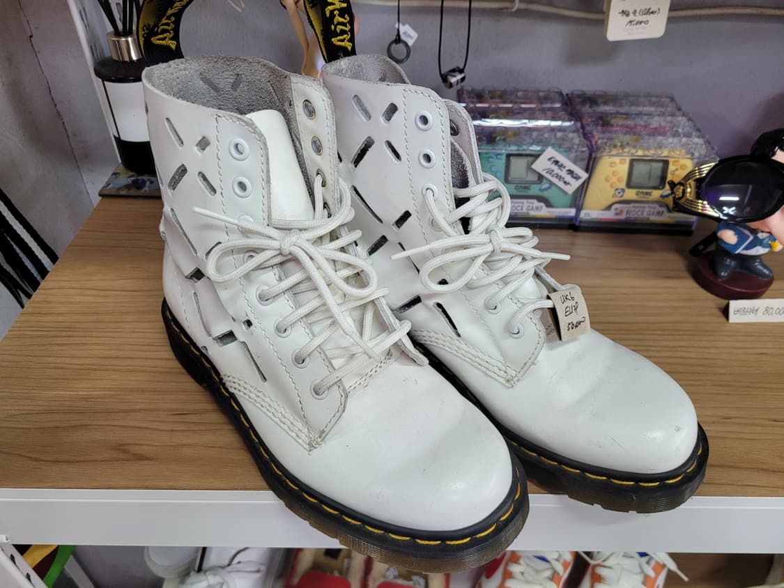 Dr.martens aston 닥터마틴 아스톤 화이트 워커(한정판) 상품이미지1