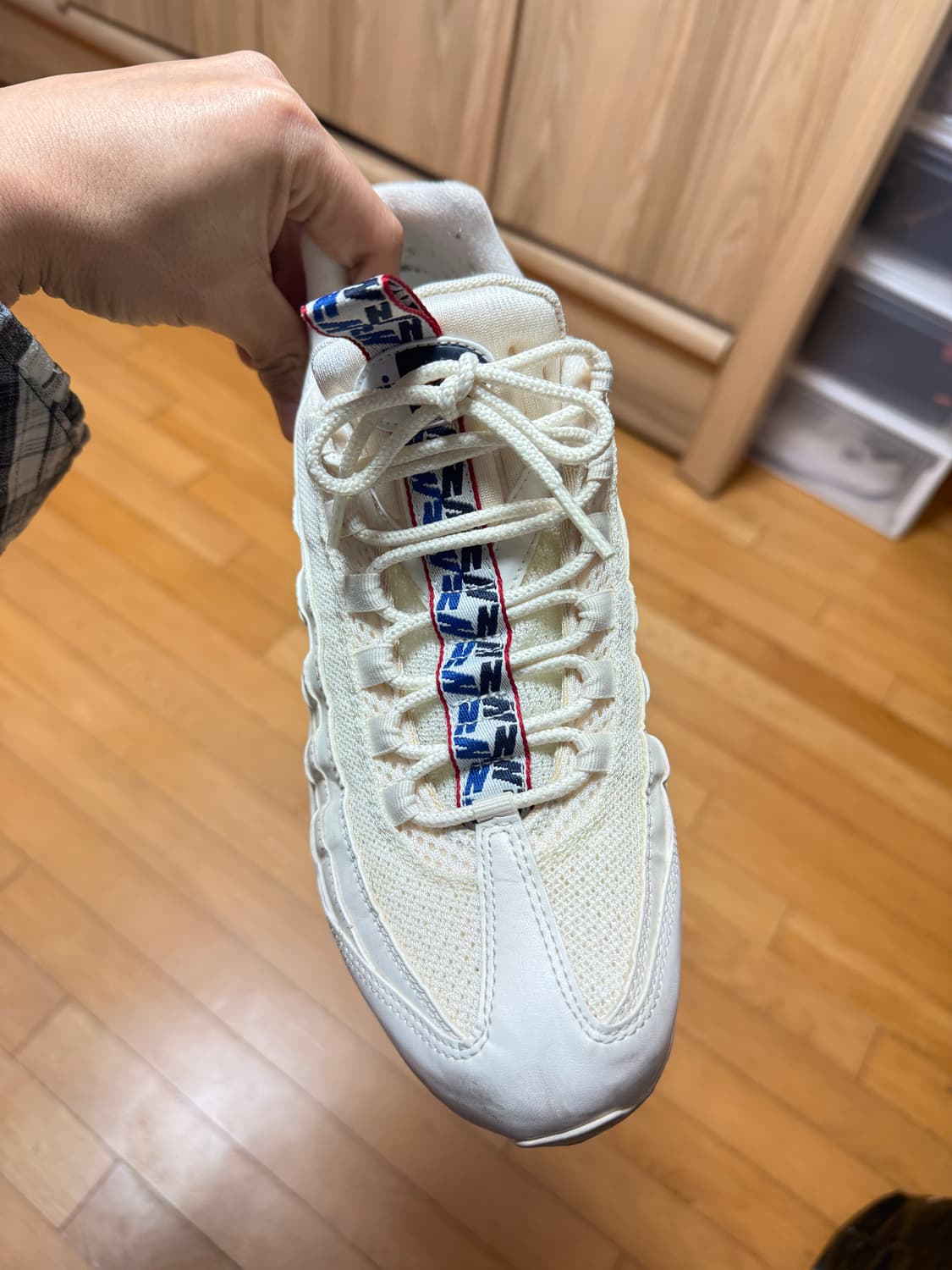 에어맥스 95 풀탭 화이트 275사이즈 팝니다 상품이미지2