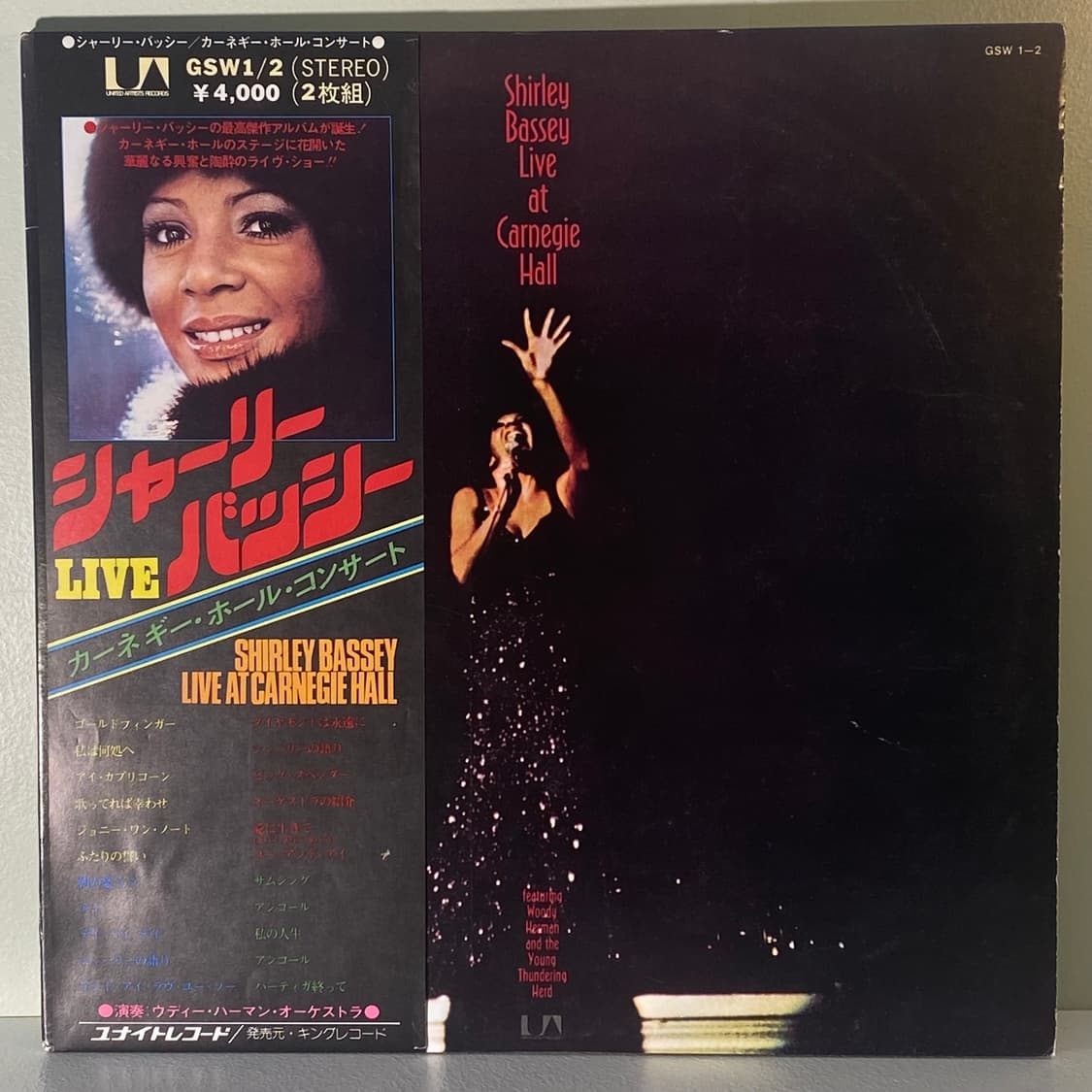 (수입중고LP-재즈보컬) Shirley Bassey -Live (2LP) 상품이미지1