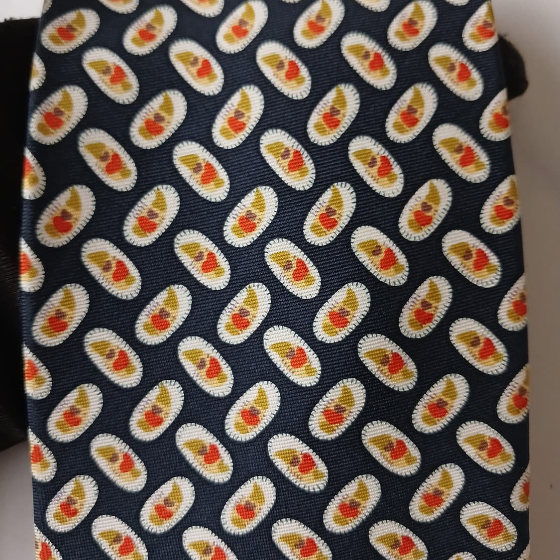 지방시 실크 네이비 멀티 패턴 넥타이 9.3cm A+등급 A19305
 상품이미지8