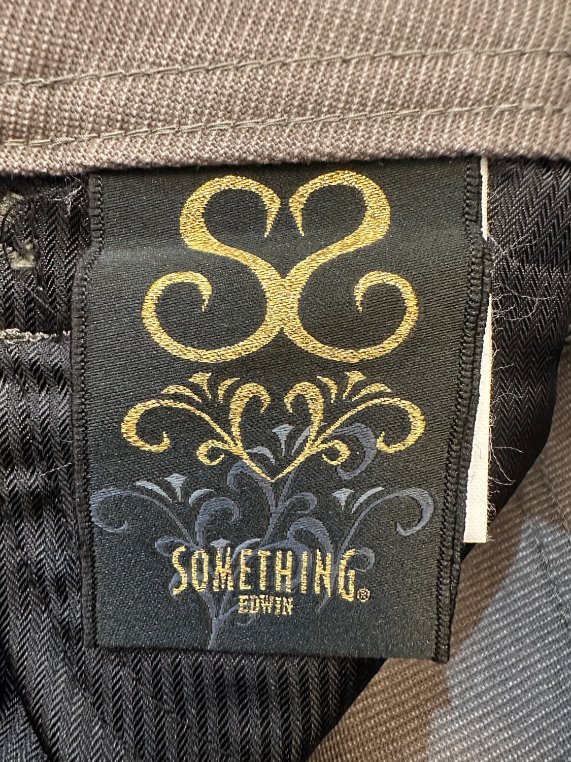 something by edwin 카키 로우 웨이스트 부츠컷 팬츠 상품이미지3