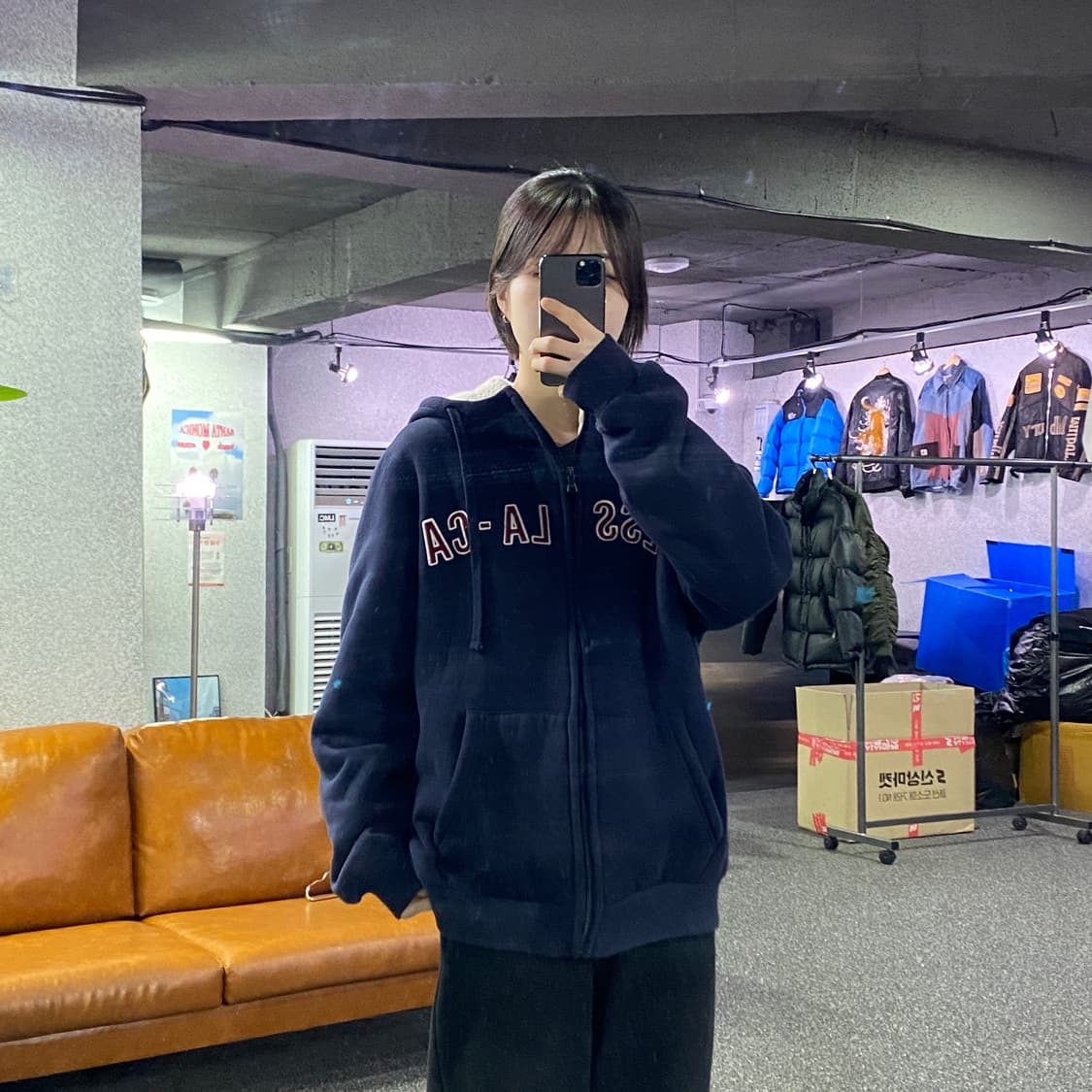 게스 빅로고 보아털 네이비 후드집업 B3841 상품이미지1