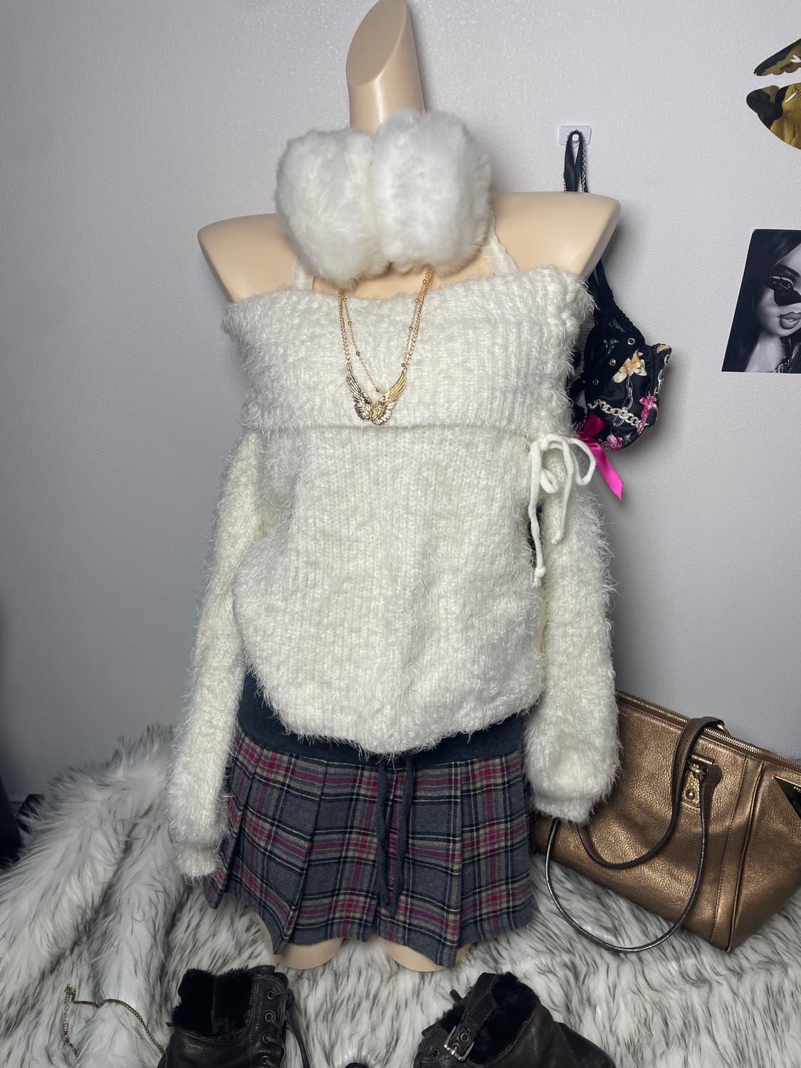 빈티지 화이트 오프숄더 아일렛 니트 상품이미지1