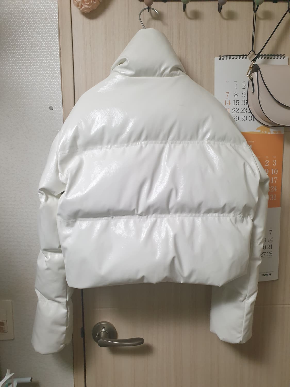 페일제이드 화이트 패딩 상품이미지2