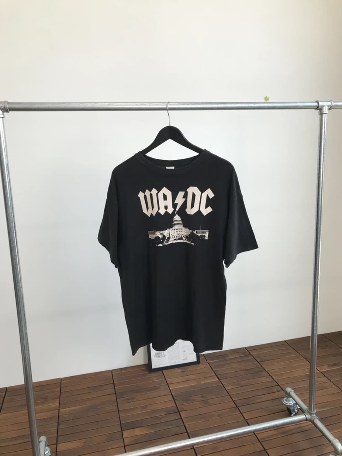 Duck Co WAS DC Parody Graphic Tee 상품이미지1
